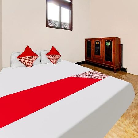 Oyo Homes 91134 Desa Wisata Tebing Lingga Trenggalek Buitenkant foto
