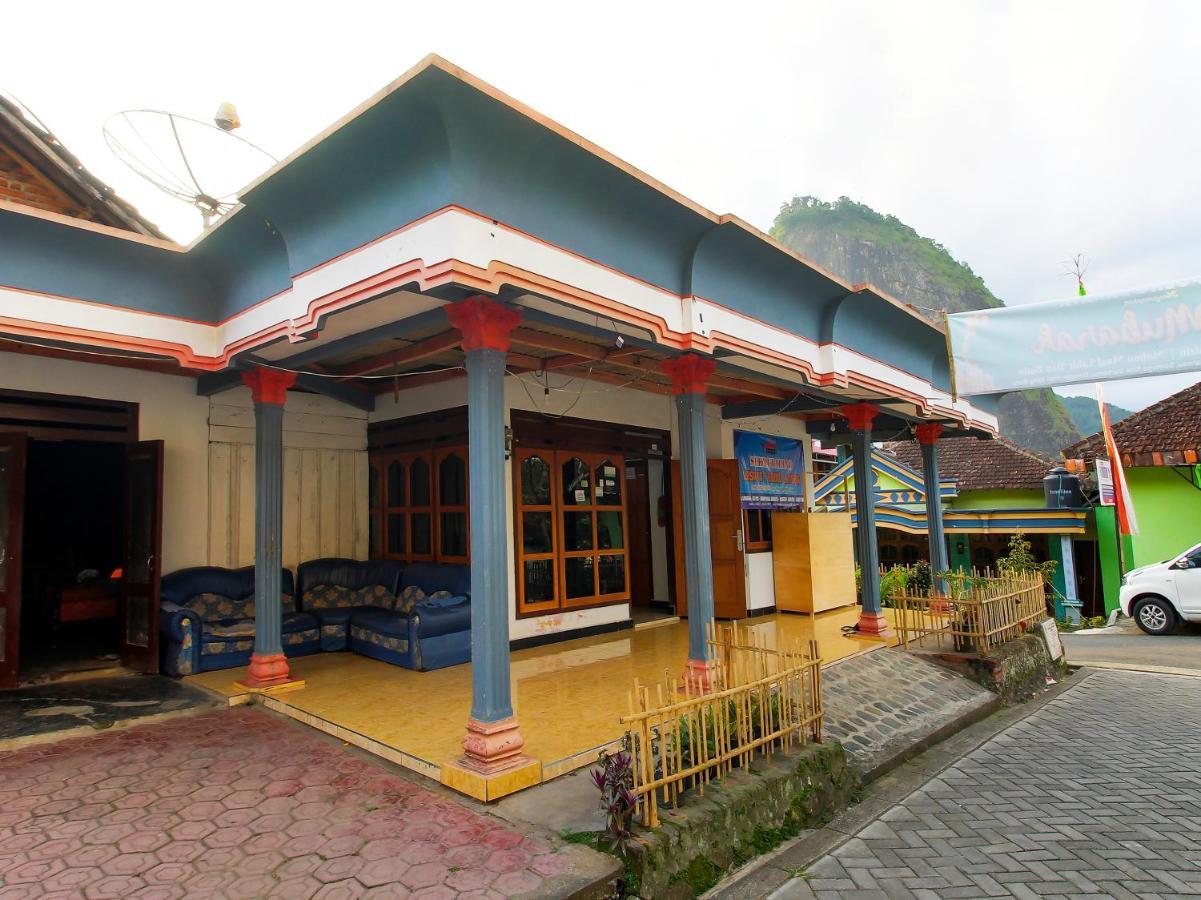 Oyo Homes 91134 Desa Wisata Tebing Lingga Trenggalek Buitenkant foto